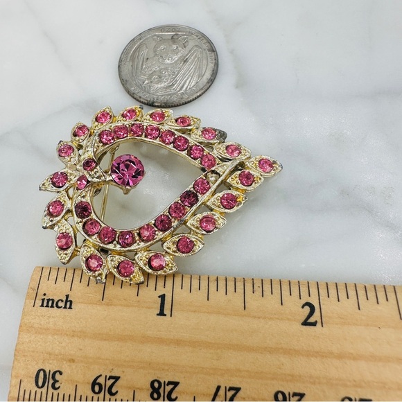 Vintage Pink Rhinestone Heart Brooch Pin Leaf Gold Tone Romantic Jewelry Ice - Picture 7 of 9